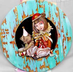 Колобина с плюшевым мишкой